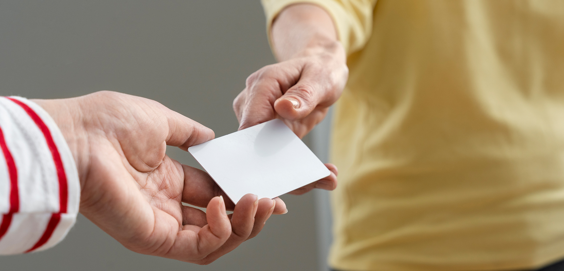 Foto entrega de carnet de conducir